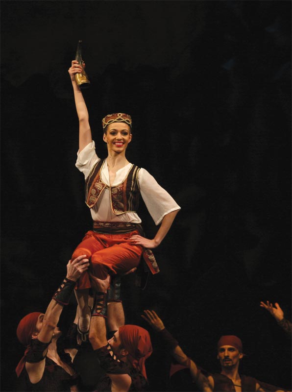Balerina Adina Tudor